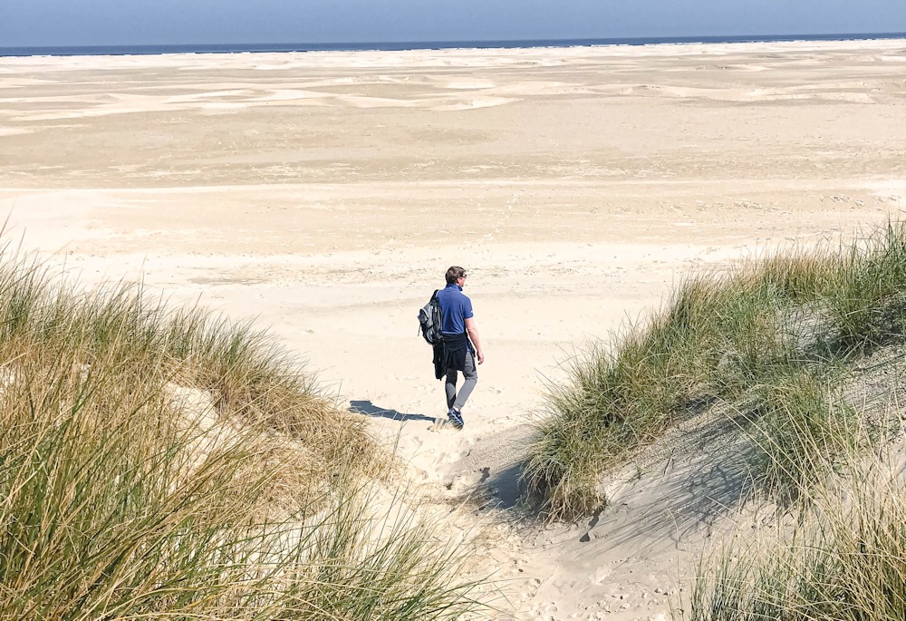 Mann am Strand von Borkum
